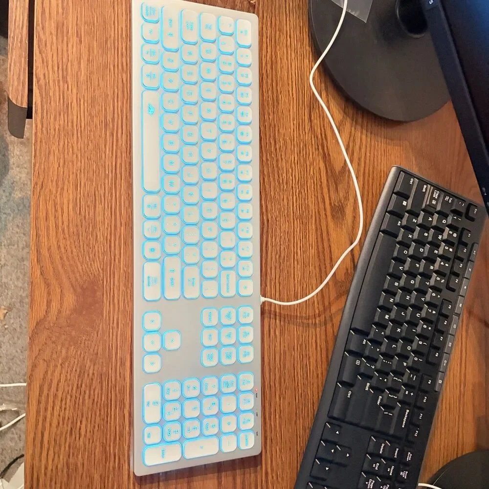 POWZAN KB770 LED Backlit Wired Keyboard Full Size Aluminum USB White